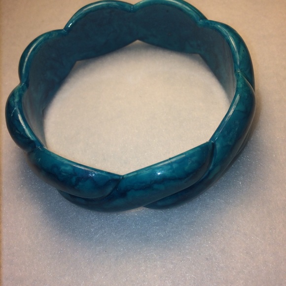 Teal color Bracelet - Picture 2 of 2